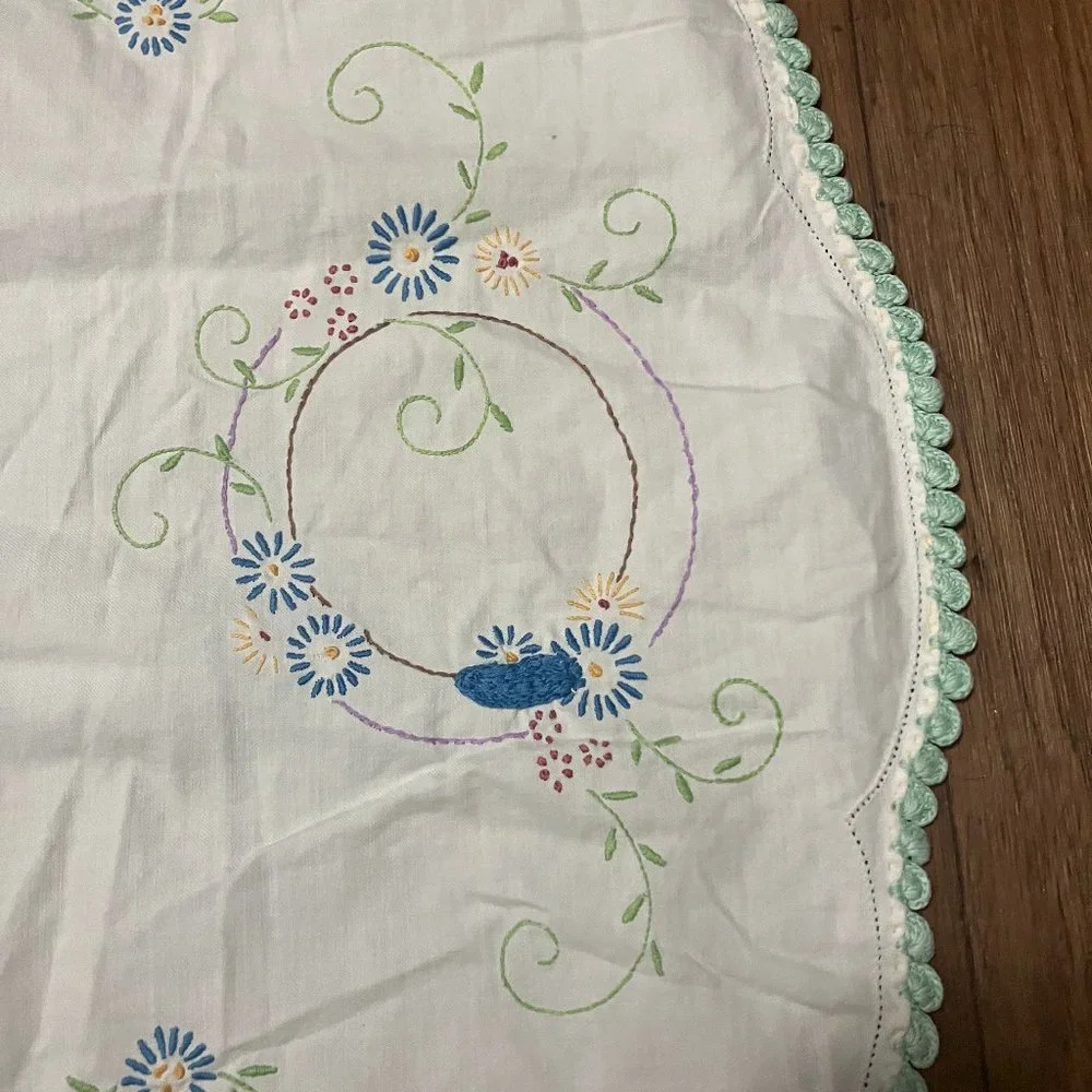 Vintage Handmade Linen Table-runner with Floral Design & Crochet Edge